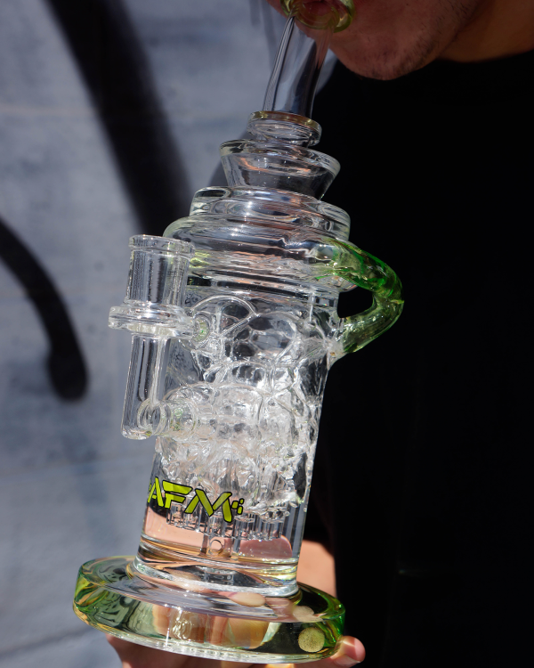 AFM Glass Power Station Color Lip Glass Recycler Water Pipe Fashion